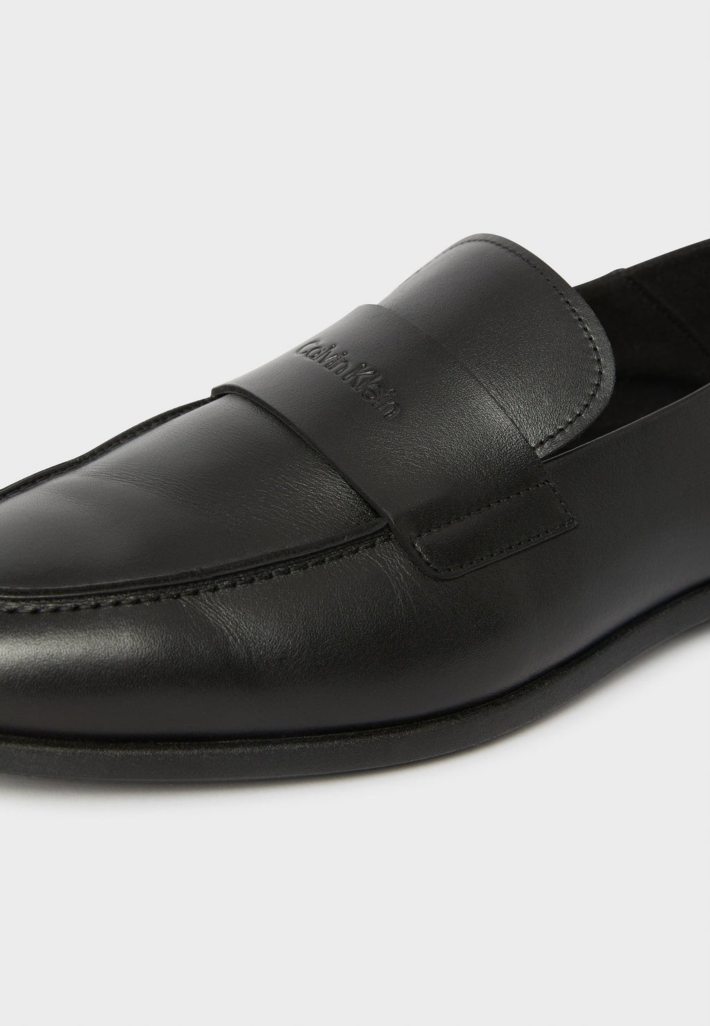Calvin KleinEXCLUSIVE LEATHER LOW PROFILE PENNY STRAP LOAFERS - Slipper