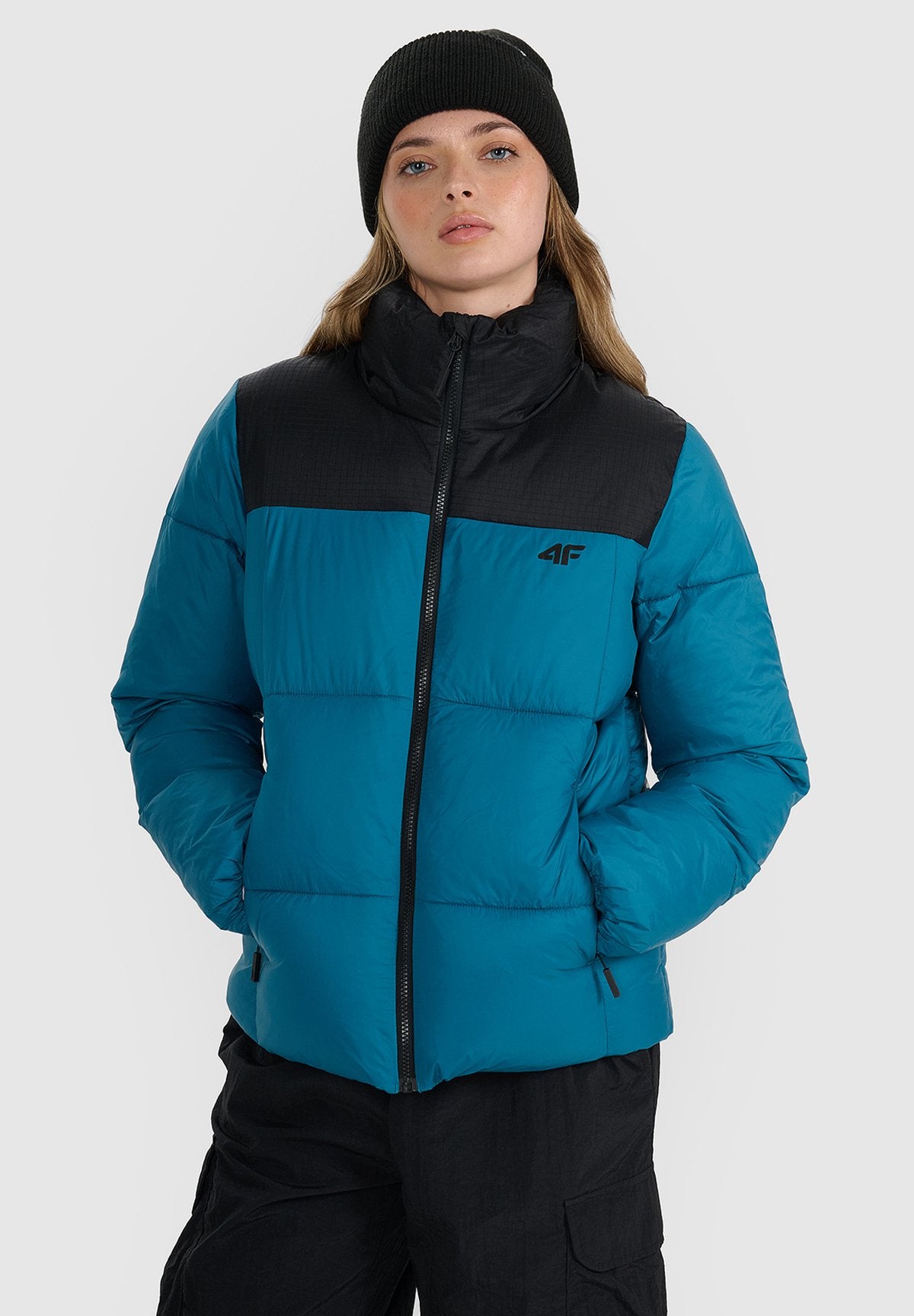 4F4F KURTKA ZIMOWA DAMSKA - Winterjacke