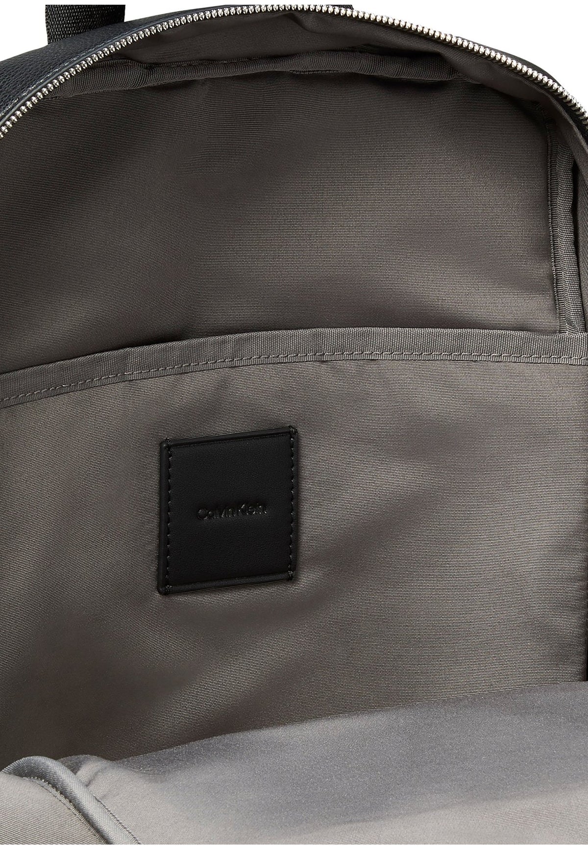 Calvin KleinRAISED LOGO STRUCTURED BACKPACK - Tagesrucksack