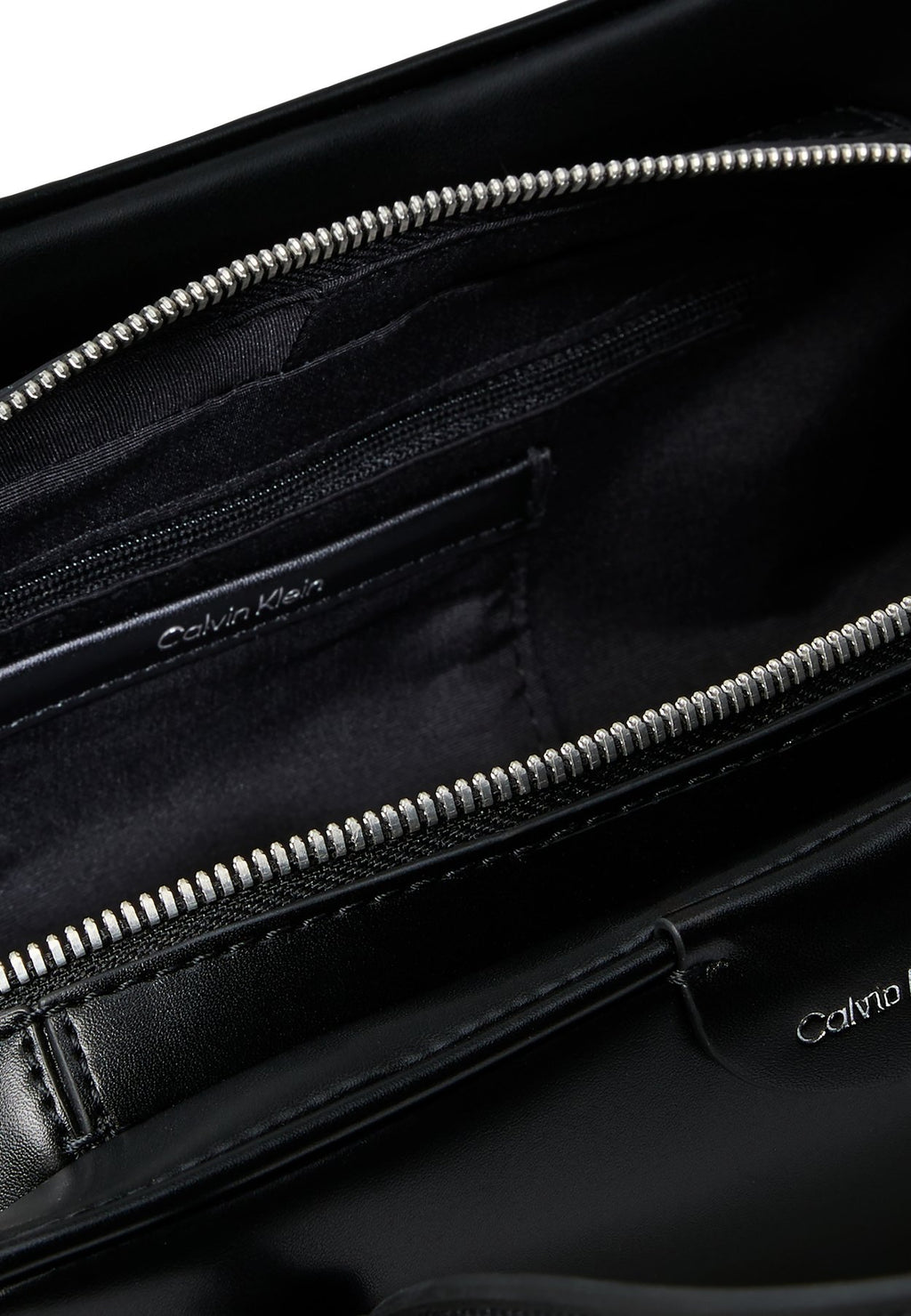 Calvin KleinEMBLEM LOGO SHOULDER BAG - Handtasche