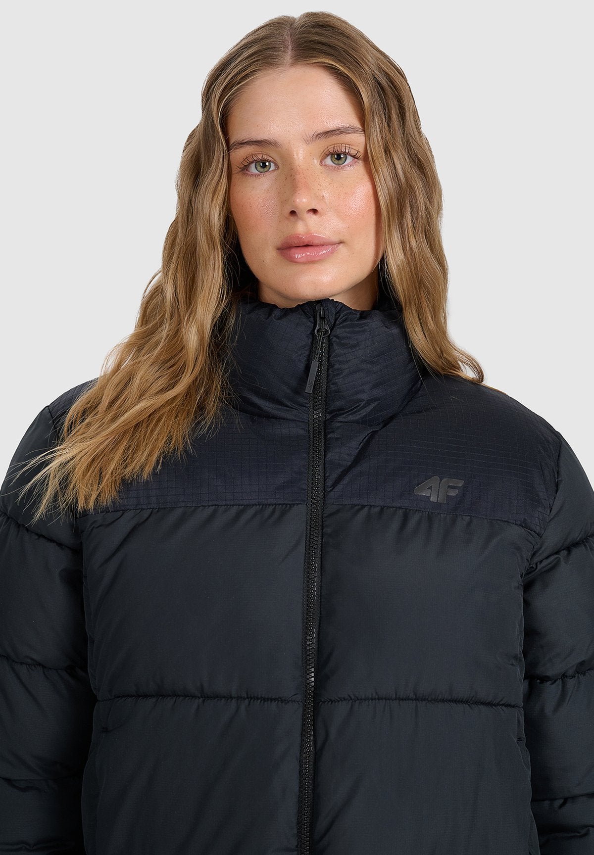 4F4F KURTKA ZIMOWA DAMSKA - Winterjacke