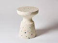 Beistelltisch rund in Terrazzo Optik 43x43x50 cm - Creme und Bunt - skulpturale Form für Wohnzimmer