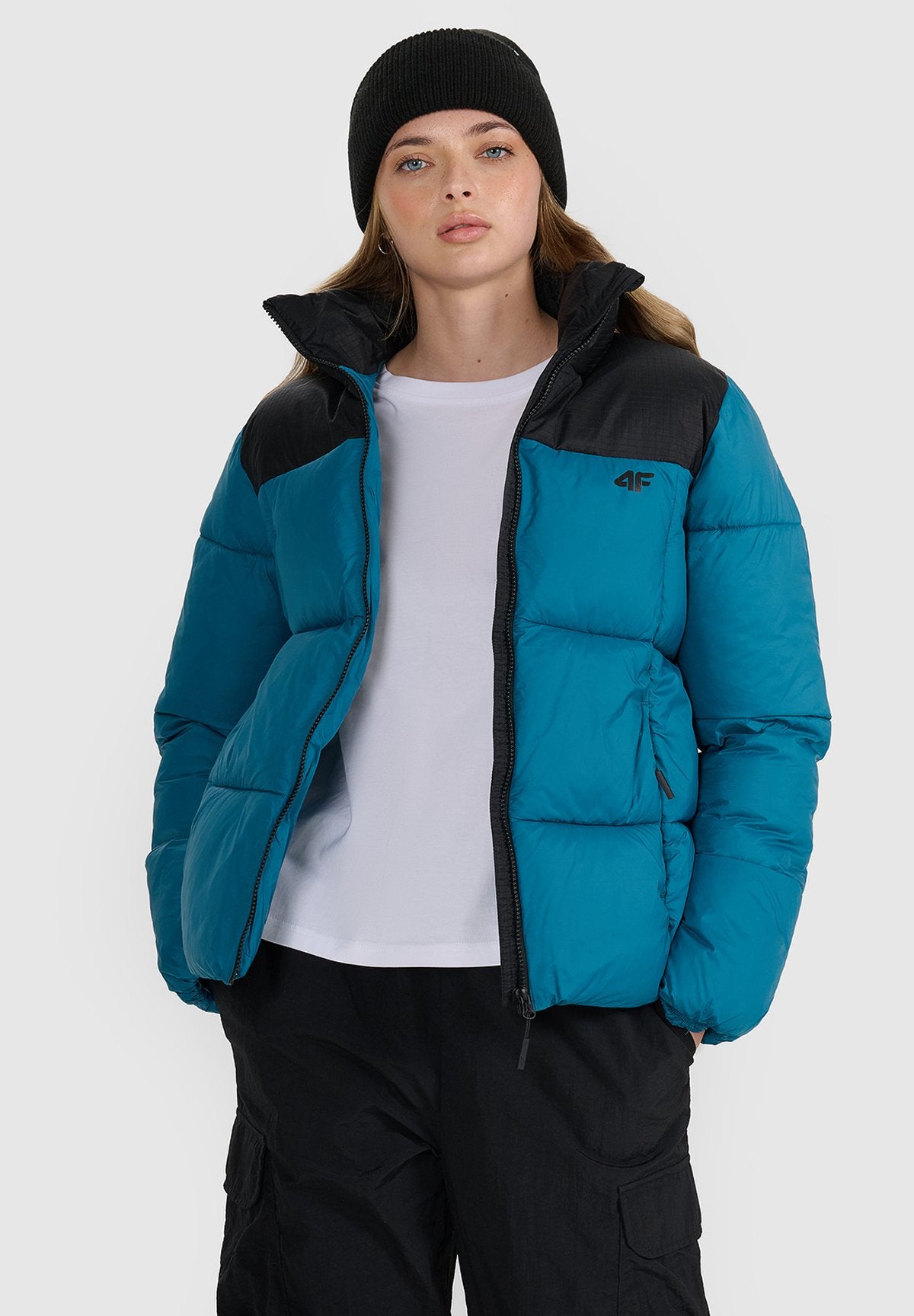 4F4F KURTKA ZIMOWA DAMSKA - Winterjacke