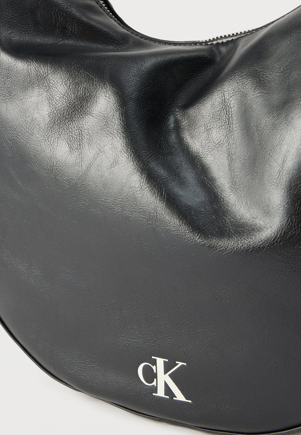 Calvin KleinBUCKLE CONVERTIBLE - Handtasche