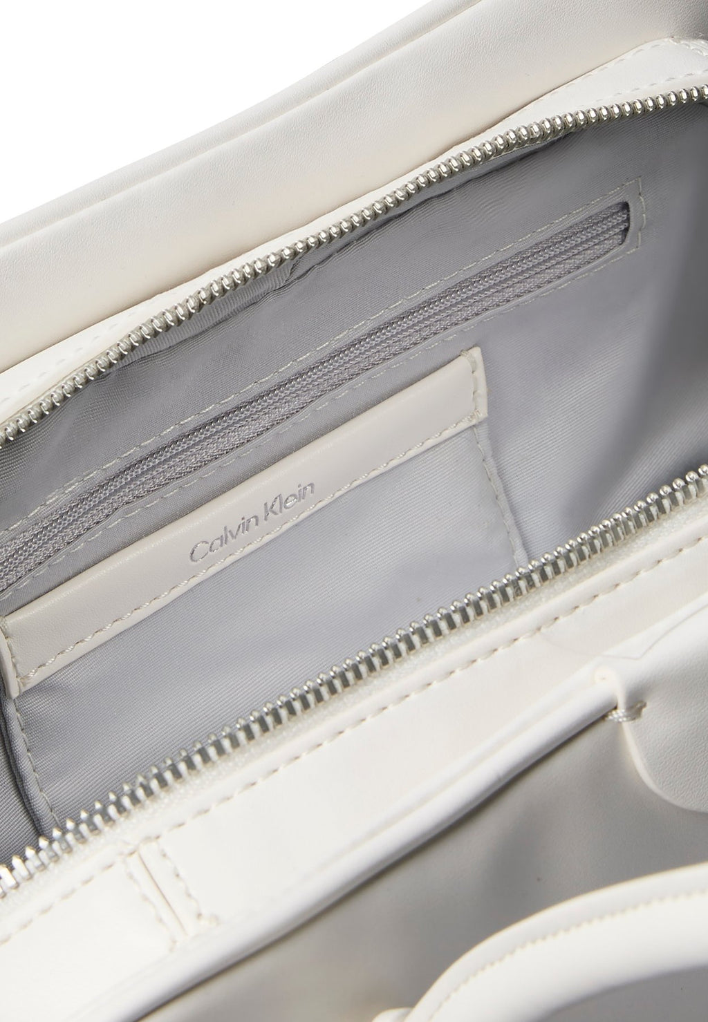Calvin KleinEMBLEM LOGO SHOULDER BAG - Handtasche