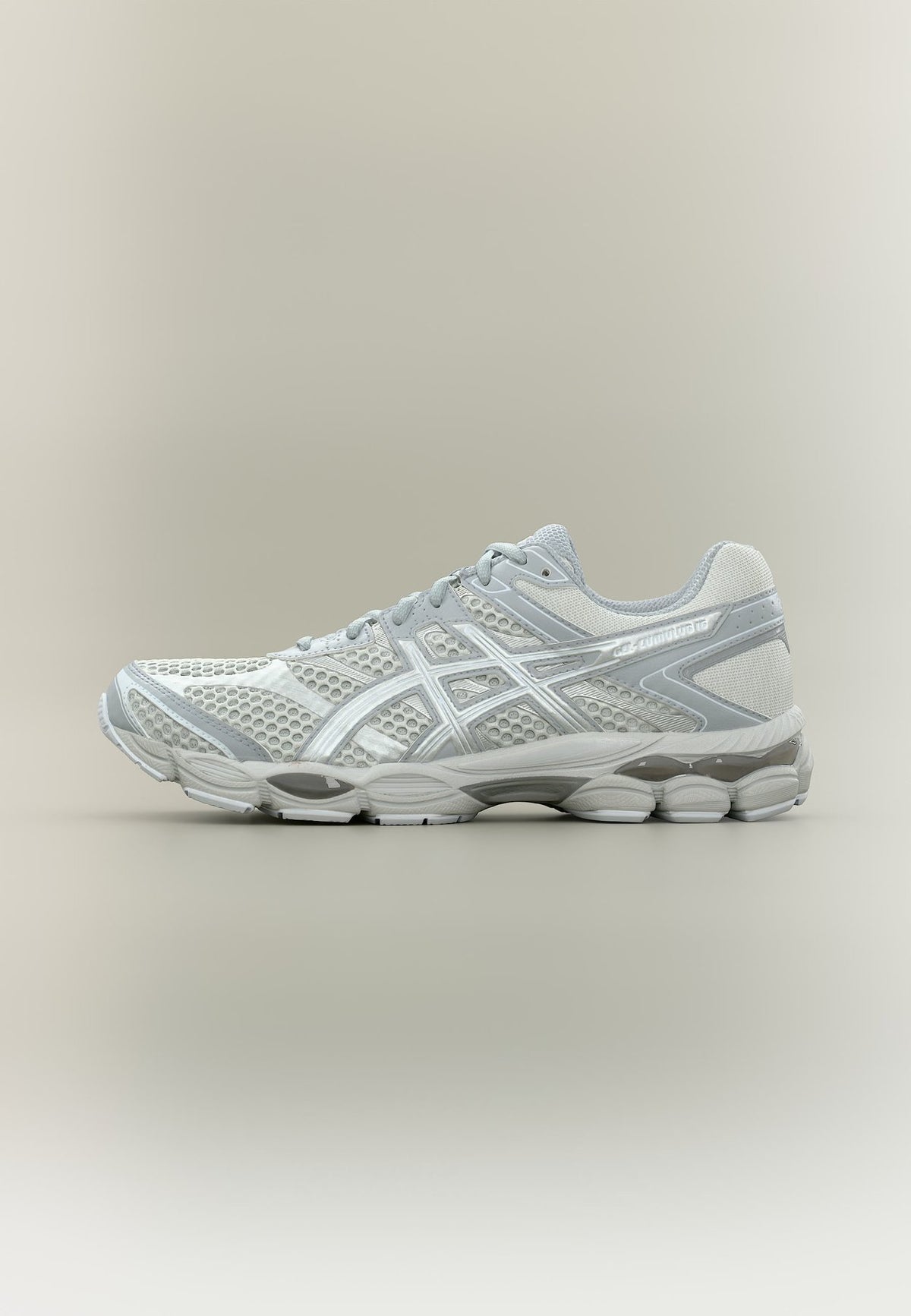 ASICS SportStyleGEL CUMULUS 16 UNISEX - Sneaker low