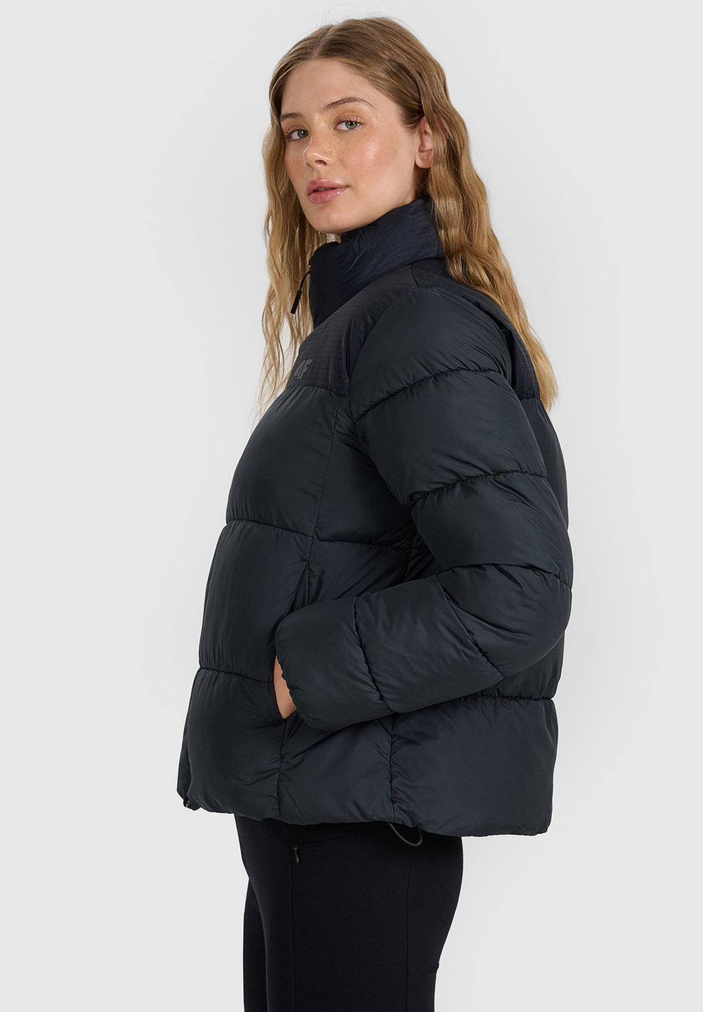 4F4F KURTKA ZIMOWA DAMSKA - Winterjacke