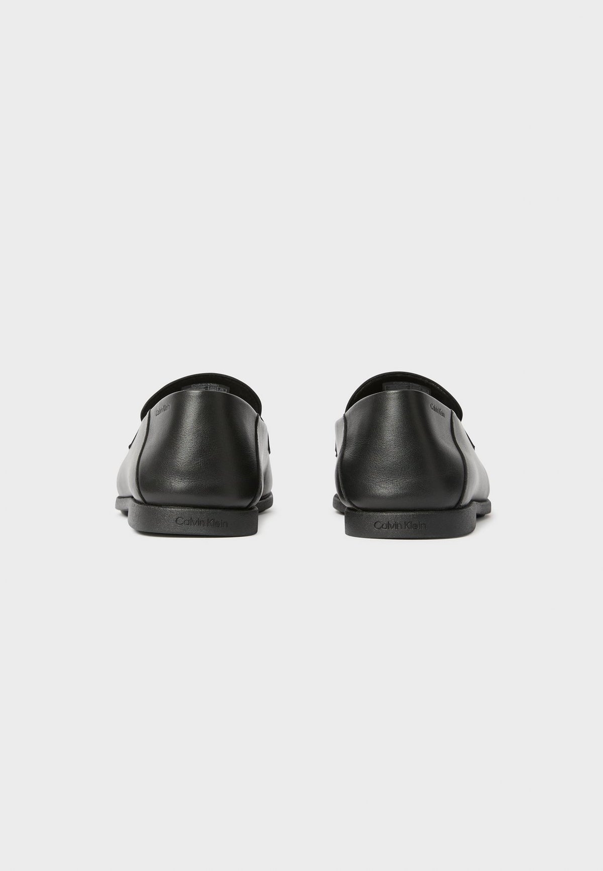 Calvin KleinEXCLUSIVE LEATHER LOW PROFILE PENNY STRAP LOAFERS - Slipper