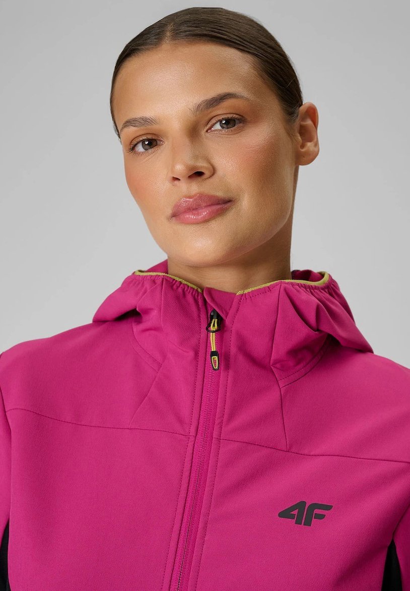 4F4F KURTKA SOFTSHELL WIATROODPORNA DAMSKA - Softshelljacke