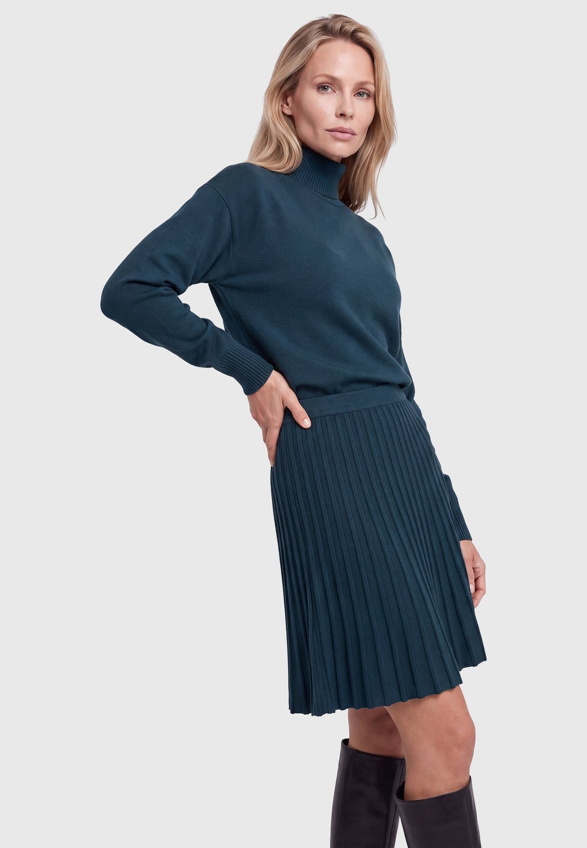 ApartSTRICKKLEID - Strickkleid