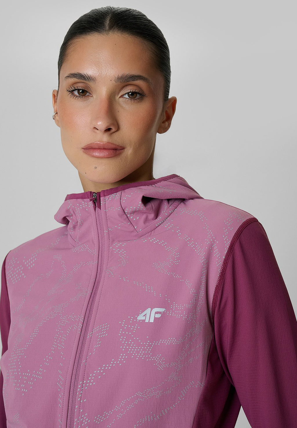4F4F BLUZA DO BIEGANIA REGULAR Z KAPTUREM DAMSKA - Sweatjacke