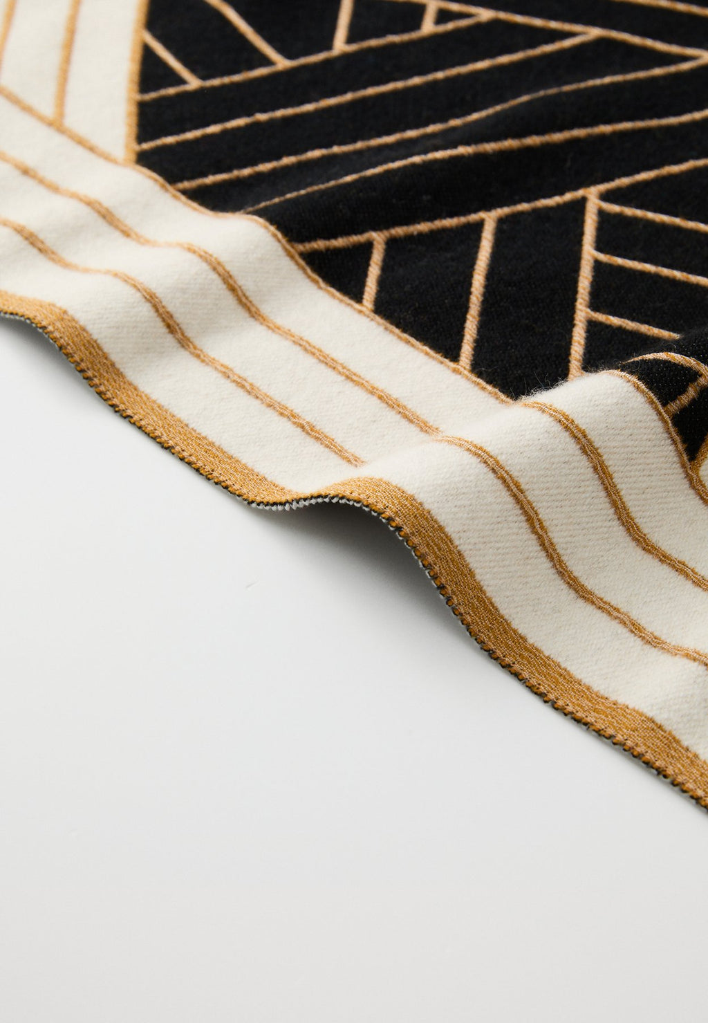 MissoniNASTRI THROW 135X190 - Wohndecke