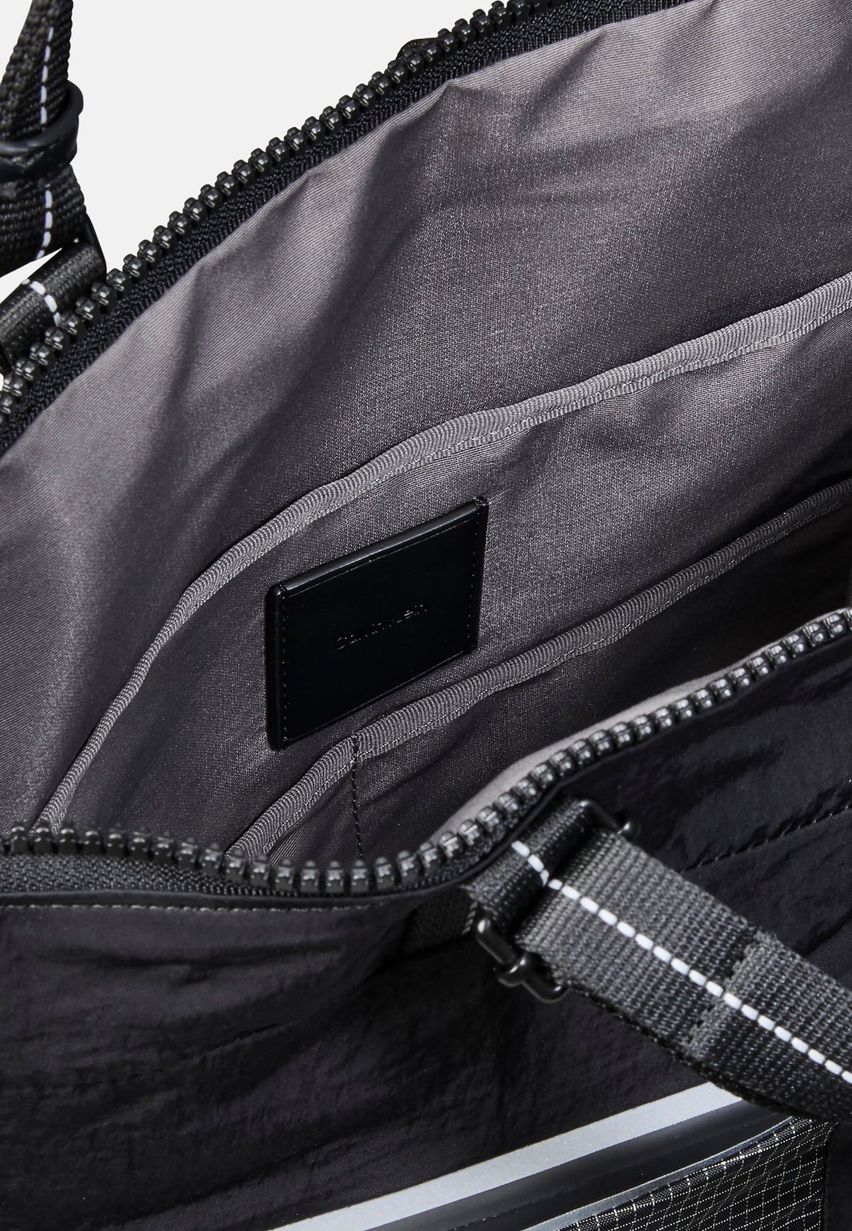 Calvin KleinUTILITY ZIP CONVERTIBLE - Tagesrucksack