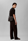 Calvin KleinRAISED FLAP MESSENGER - Umhängetasche