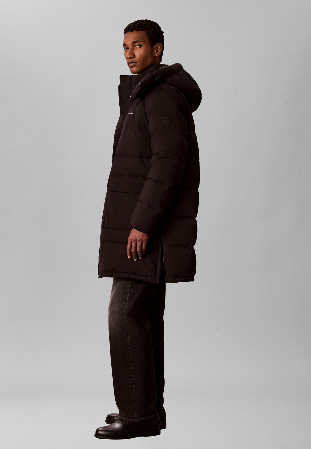Calvin KleinLONG HOODED DOWN PUFFER COAT - Daunenmantel
