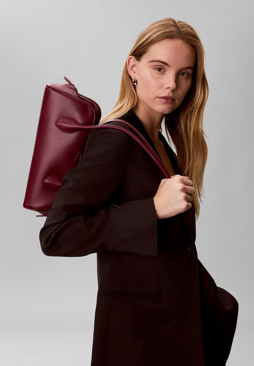 Calvin KleinEMBLEM LOGO SHOULDER BAG - Handtasche