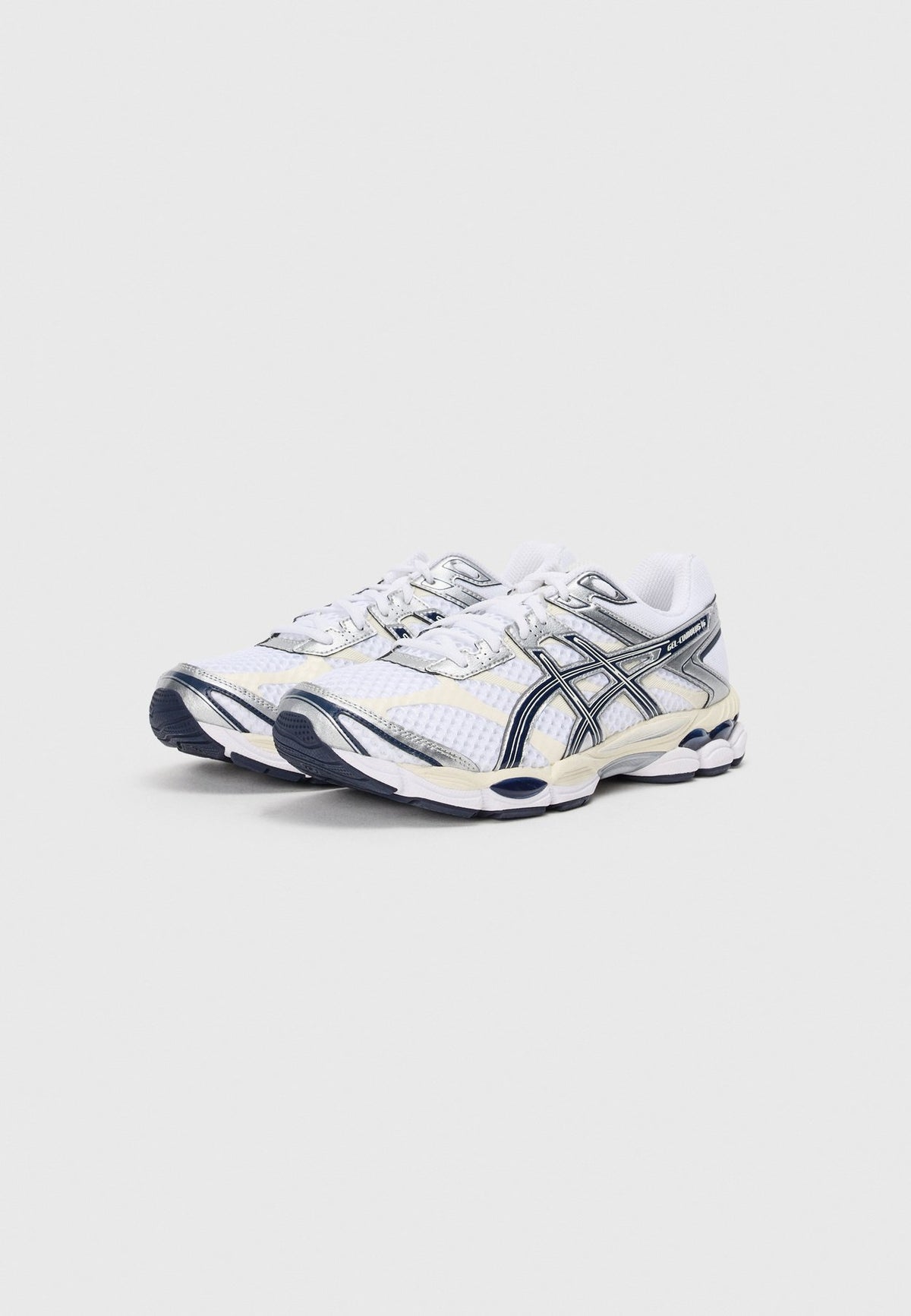 ASICS SportStyleGEL CUMULUS 16 UNISEX - Sneaker low