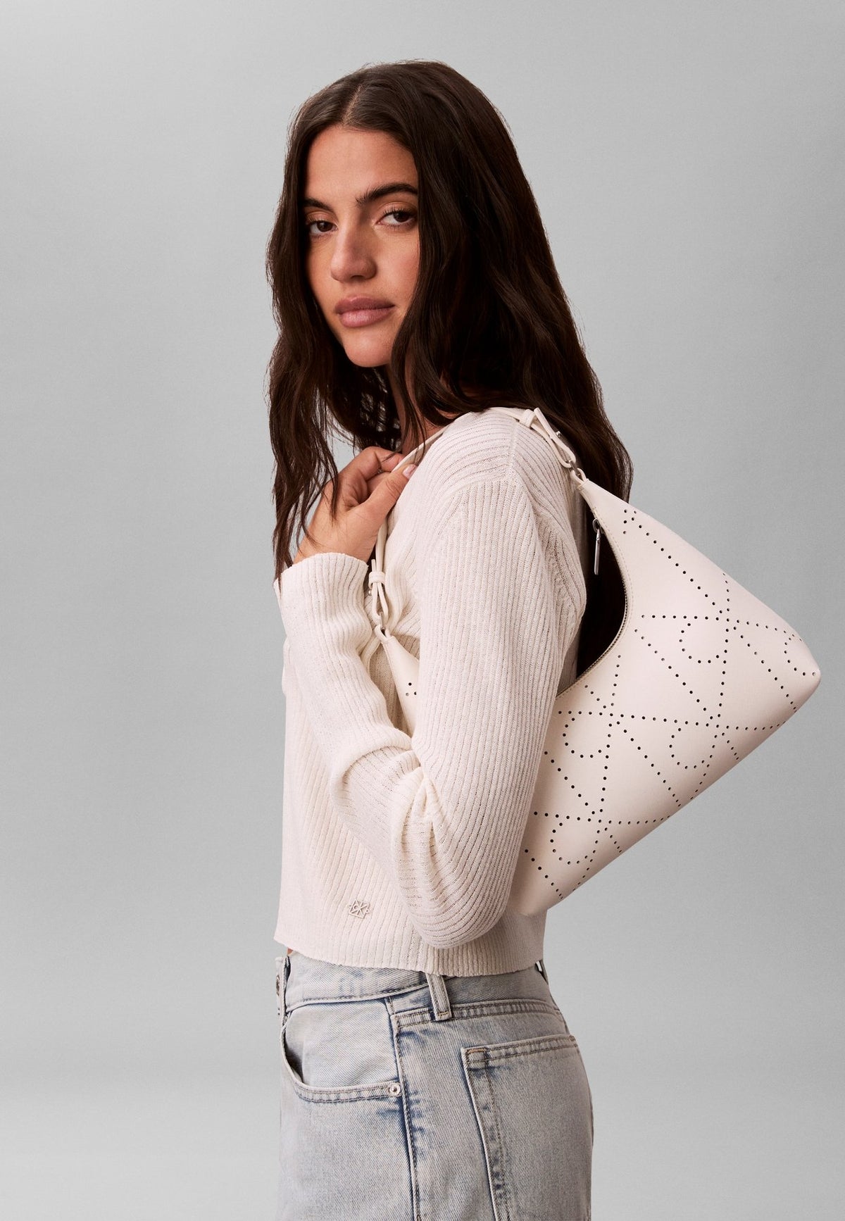 Calvin KleinEMBLEM PERFOR BAG - Handtasche