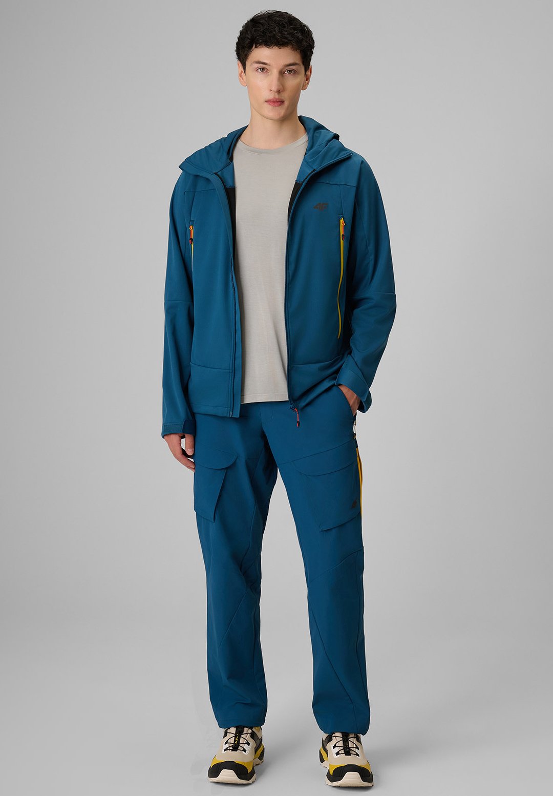 4F4F KURTKA SOFTSHELL WIATROODPORNA MEMBRANA 8000 MĘSKA - Softshelljacke