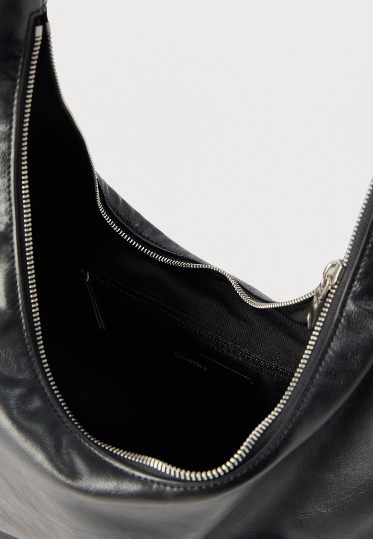 Calvin KleinBUCKLE CONVERTIBLE - Handtasche