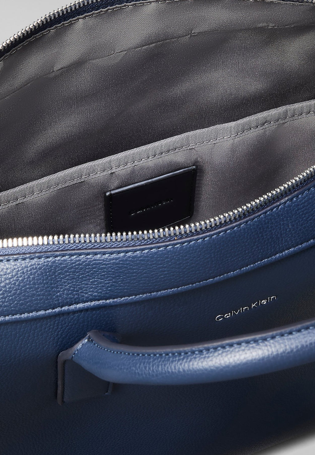 Calvin KleinMICRO PEBBLE COMMUTER LAPTOP BAG - Notebooktasche